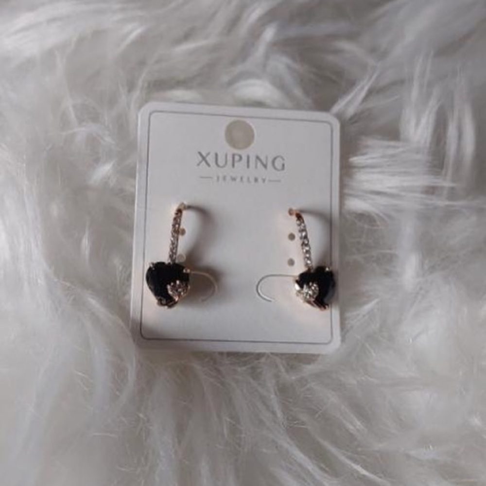 Black diamond heart earrings